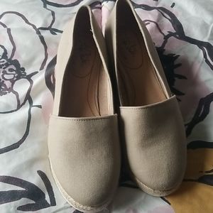 Life Stride espadrilles